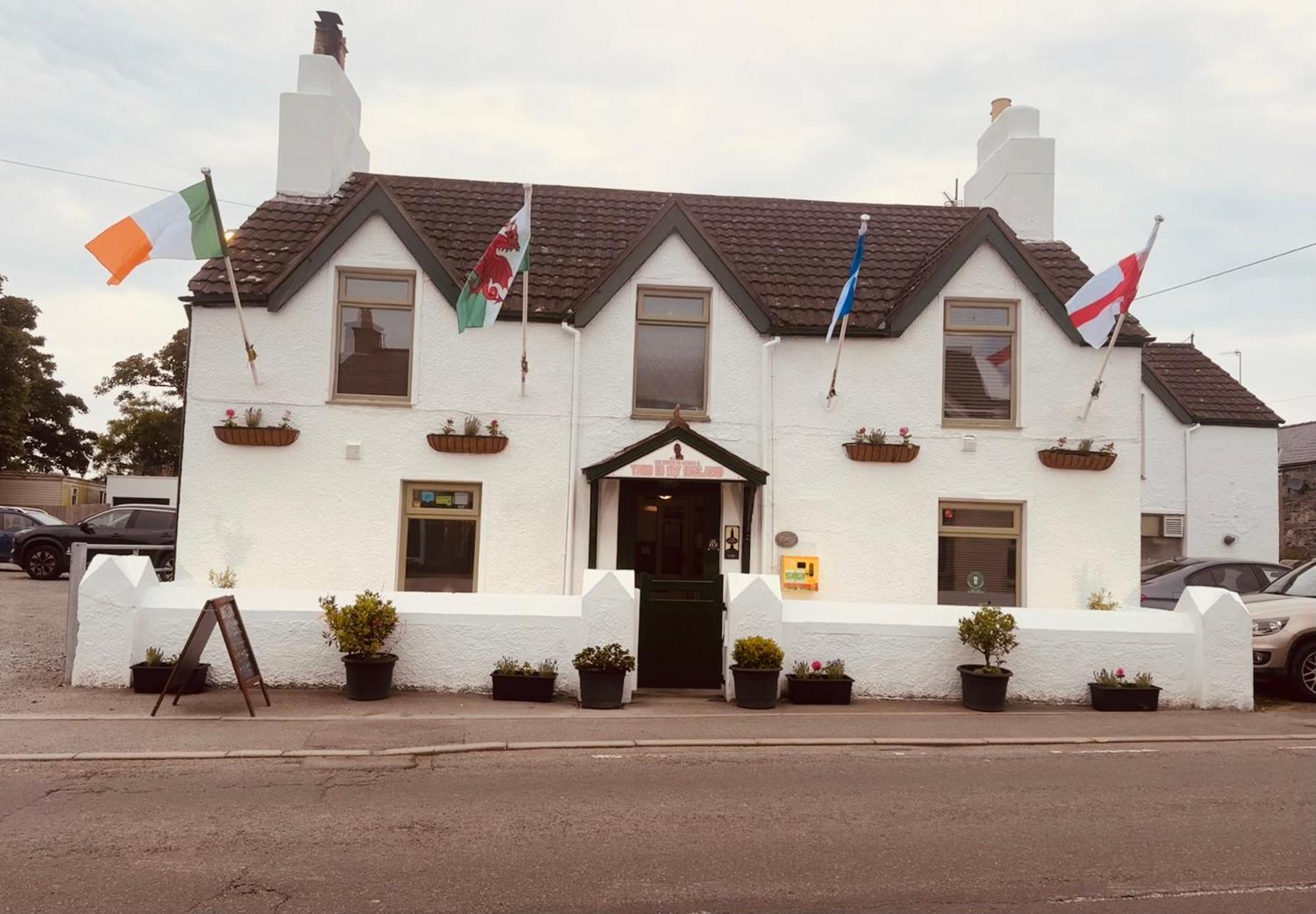 Holland Hotel Llanfachraeth ภายนอก รูปภาพ